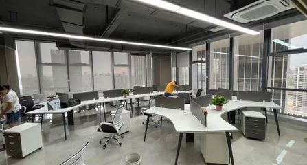 月薪5000+，辦公環境好！萬達附近高端寫字樓等你來